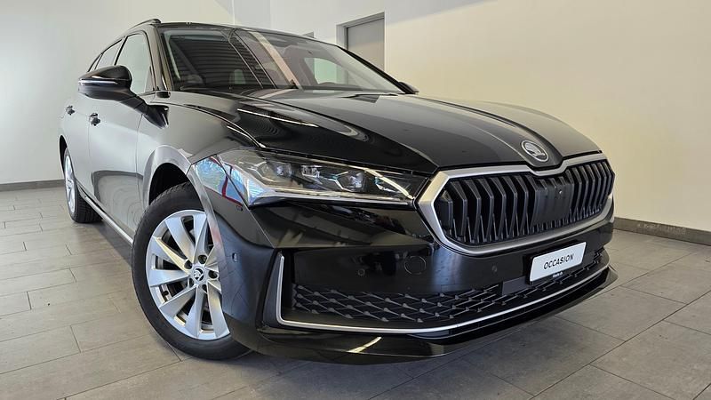 Gebraucht Skoda Superb Selection 193 PS (141 kW) 2024 Schwarz Kombi