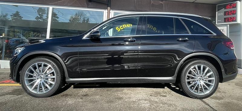 Gebraucht 2022 Mercedes GLC300 AMG line | CHF 35’555 (Guter Preis) - Bild 1/4