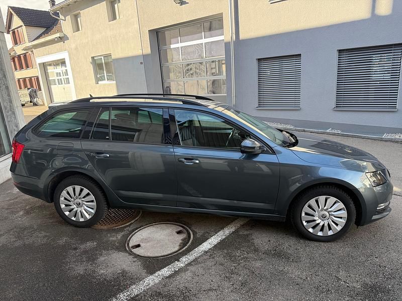 Gebraucht Skoda Octavia Ambition 180 PS (132 kW) 2017 Kombi