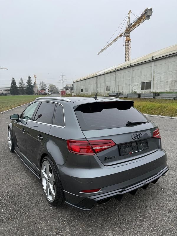 Gebraucht Audi RS3 Sportback 400 PS (294 kW) 2019 Kleinwagen