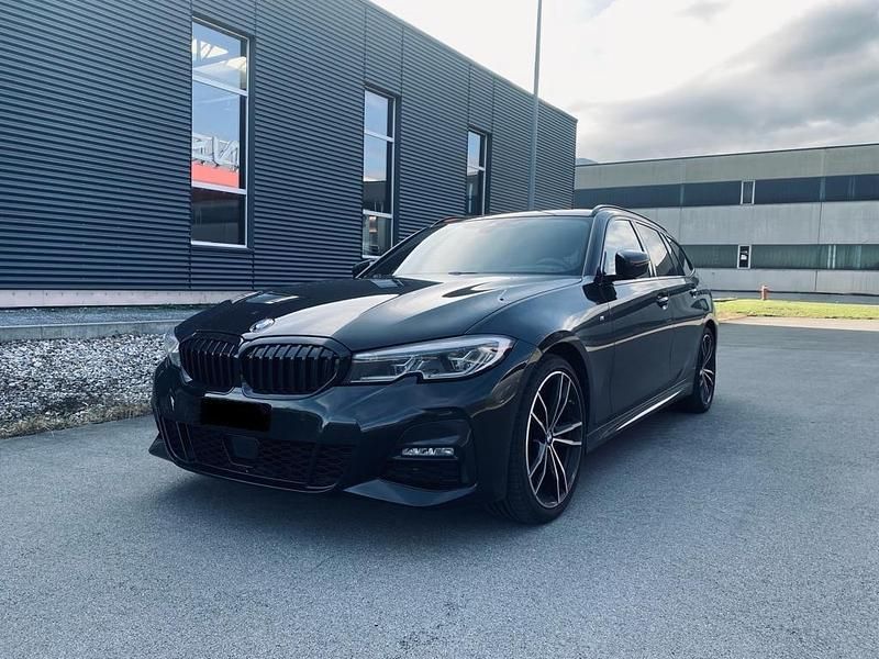 Gebraucht 2021 BMW 320e M Sport Kombi | CHF 27’900 (Teuer) - Bild 1/4