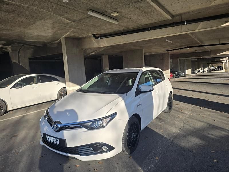 Gebraucht 2016 Toyota Auris Hybrid Style | CHF 20’500 - Bild 1/4