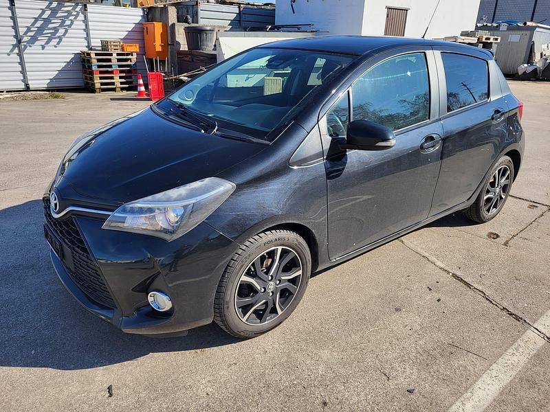 Gebraucht Toyota Yaris Style 99 PS (72 kW) 2015 Kleinwagen