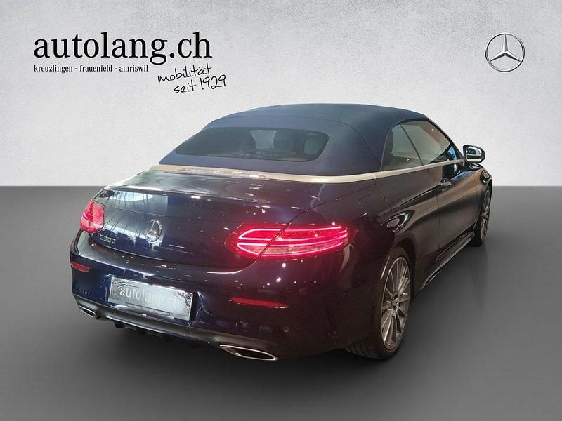 Gebraucht Mercedes C300 AMG line 245 PS (180 kW) 2018 Blau Limousine