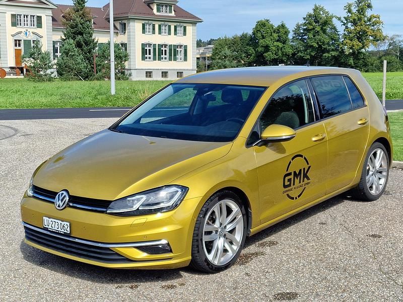 Gold Gebraucht 2017 VW Golf VII Highline Limousine | CHF 16’990 (Etwas zu teuer) - Bild 1/4