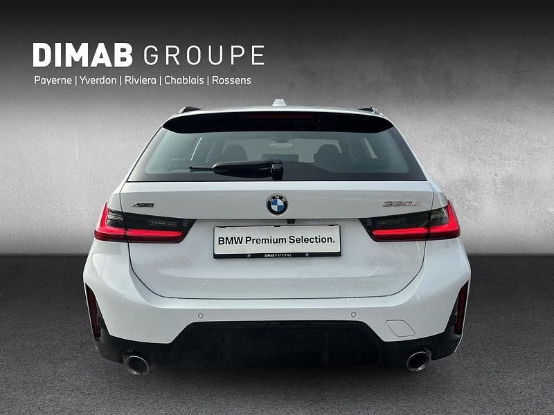 Gebraucht BMW 330 M Sport 285 PS (209 kW) 2023 Weiss Kombi