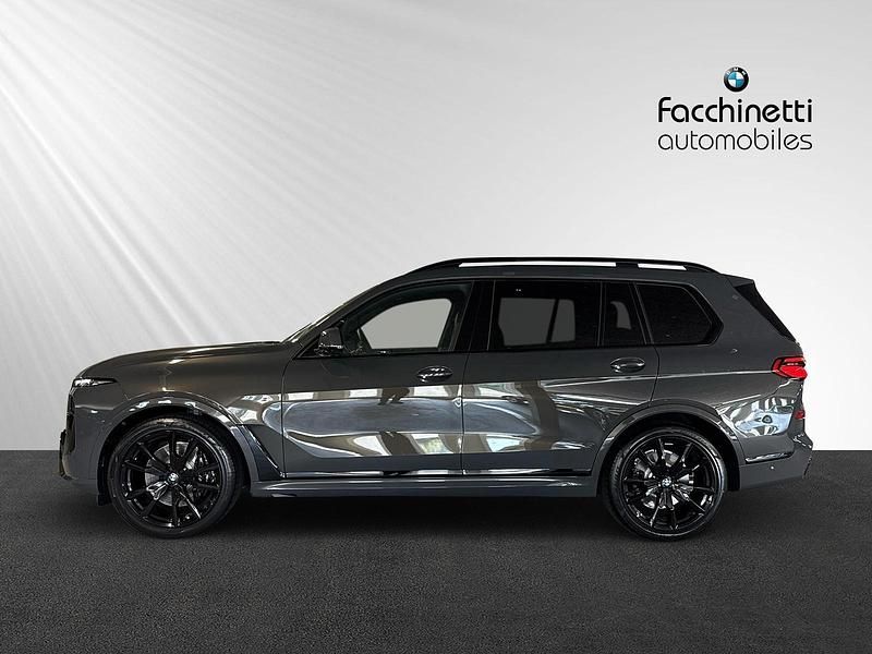 Neu BMW X7 M Sport 340 PS (250 kW) 2025 Grau SUV
