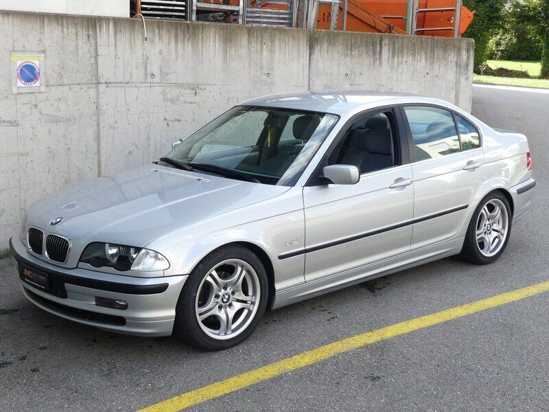 Gebraucht 1999 BMW 323 Limousine | CHF 10’800 - Bild 1/4