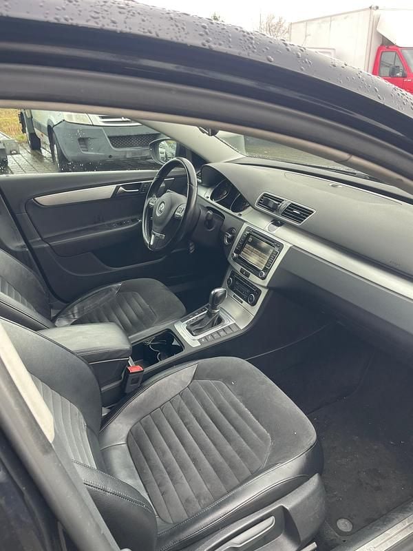 Gebraucht VW Passat Highline 170 PS (125 kW) 2011 Kombi