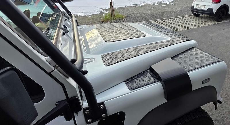 Gebraucht Land Rover Defender 122 PS (89 kW) 2012