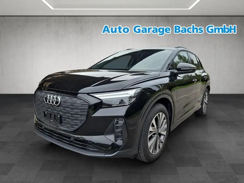 Schwarz Gebraucht 2025 Audi Q4 e-tron SUV | CHF 24’240 - Bild 1/4