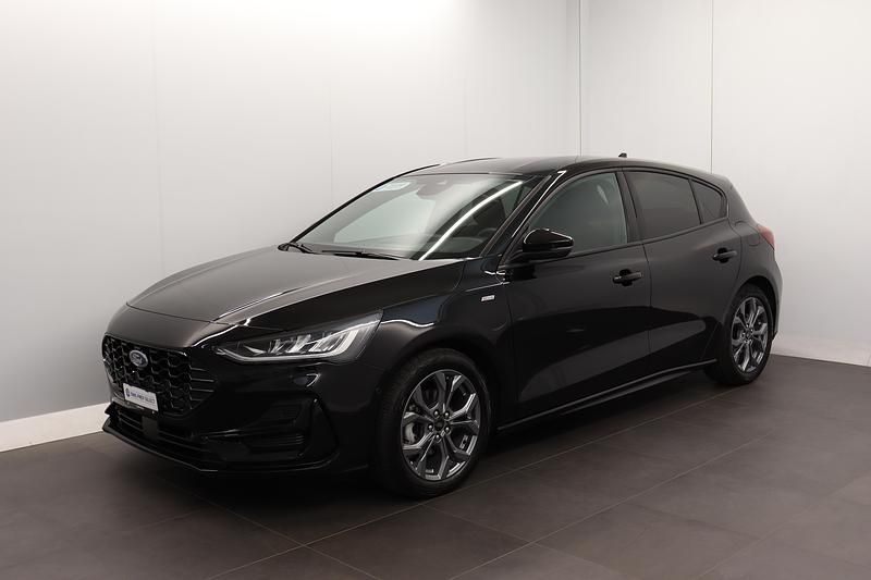 Gebraucht Ford Focus ST-Line 155 PS (114 kW) 2023 Schwarz Limousine