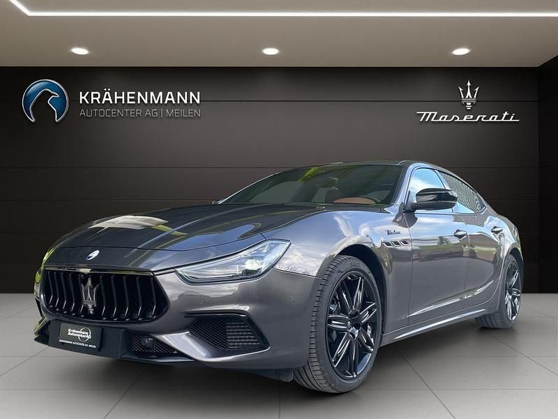 Grau Gebraucht 2023 Maserati Ghibli Coupé | CHF 92’800 (Etwas zu teuer) - Bild 1/4