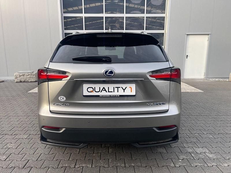 Gebraucht Lexus NX300h E-FOUR 197 PS (144 kW) 2015 SUV