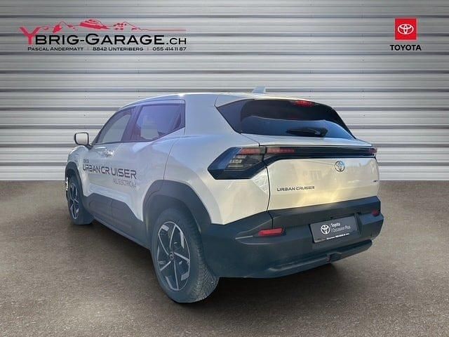 Neu Toyota Urban Cruiser Trend 135 kW (184 PS) 2025 Kombi