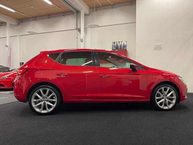 Gebraucht Seat Leon FR 131 PS (96 kW) 2019 Rot Limousine
