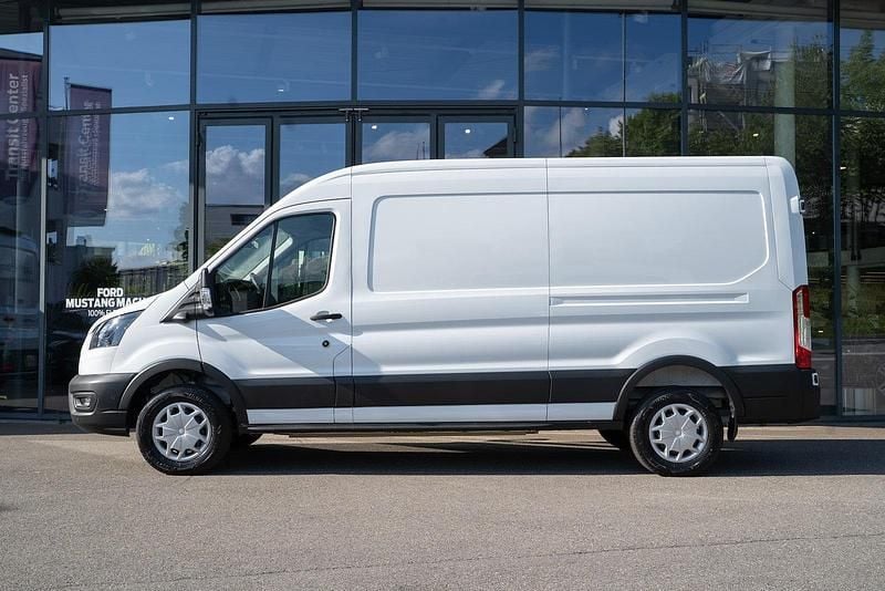 Gebraucht Ford E-Transit Trend 135 kW (184 PS) 2023 Weiss Van