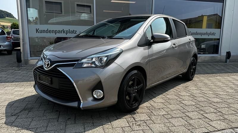 Gebraucht 2015 Toyota Yaris Luna | CHF 13’900 (Teuer) - Bild 1/4