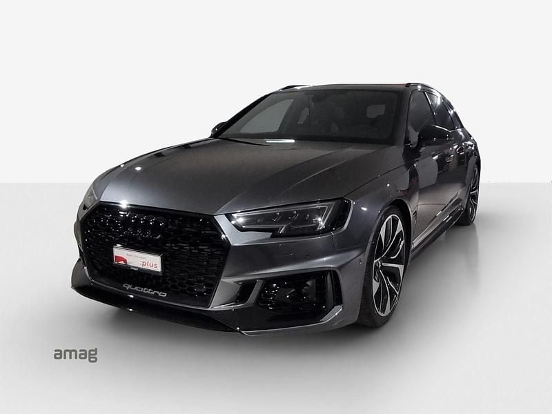 Gebraucht Audi RS4 Ambiente 450 PS (330 kW) 2018 Daytonagrau perleffekt Kombi