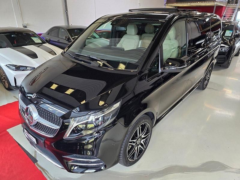 Gebraucht 2023 Mercedes V300 Avantgarde Van / Kleinbus | CHF 67’988 (Guter Preis) - Bild 1/4