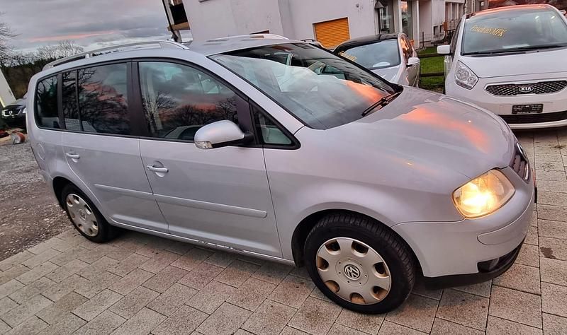 Gebraucht VW Touran Trendline 140 PS (102 kW) 2005 Van / Kleinbus
