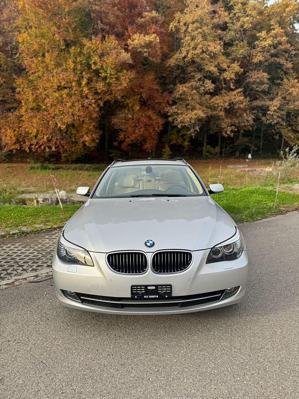 Gebraucht BMW 530 235 PS (172 kW) 2009 Kombi