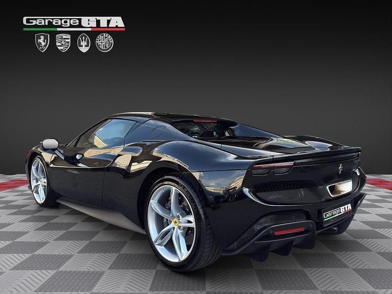 Gebraucht Ferrari 296 830 PS (610 kW) 2022 Coupé