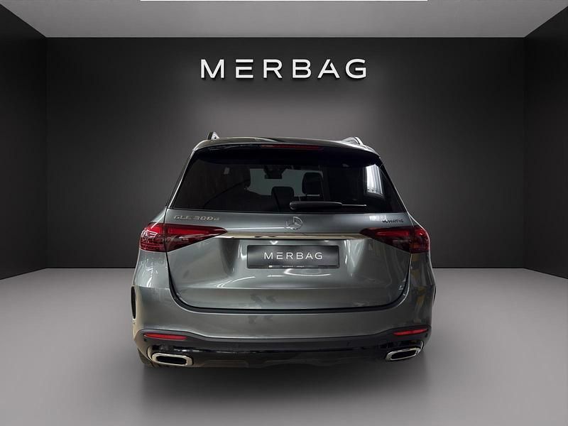 Neu Mercedes GLE300 269 PS (197 kW) 2026 Grau SUV
