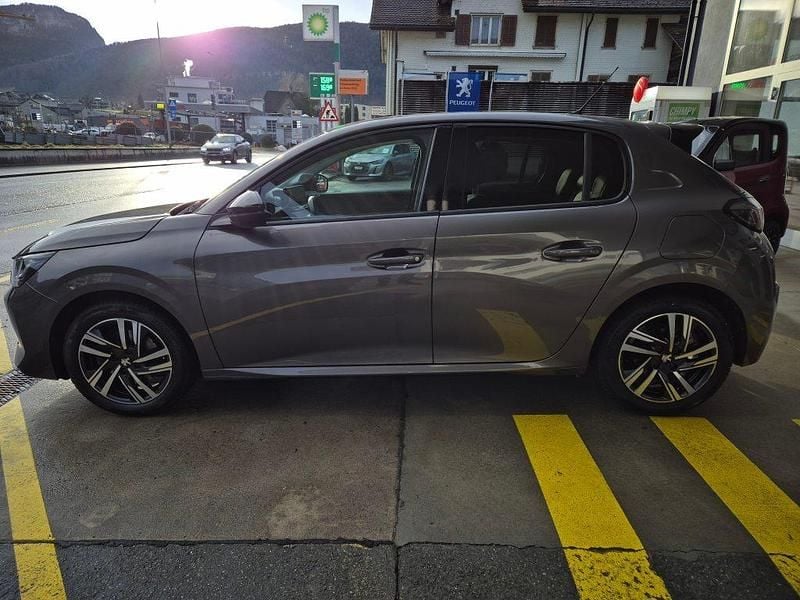 Gebraucht Peugeot 208 Allure 130 PS (95 kW) 2020 Kleinwagen