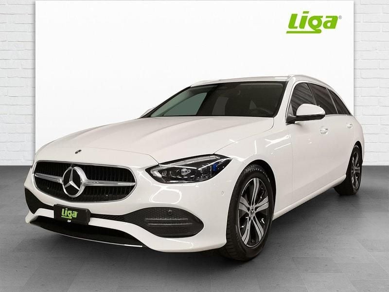 Gebraucht Mercedes C220 Avantgarde 200 PS (147 kW) 2022 Kombi