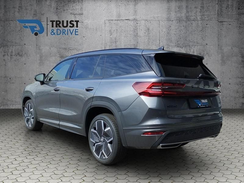 Gebraucht Skoda Kodiaq SportLine 193 PS (141 kW) 2024 Grau SUV