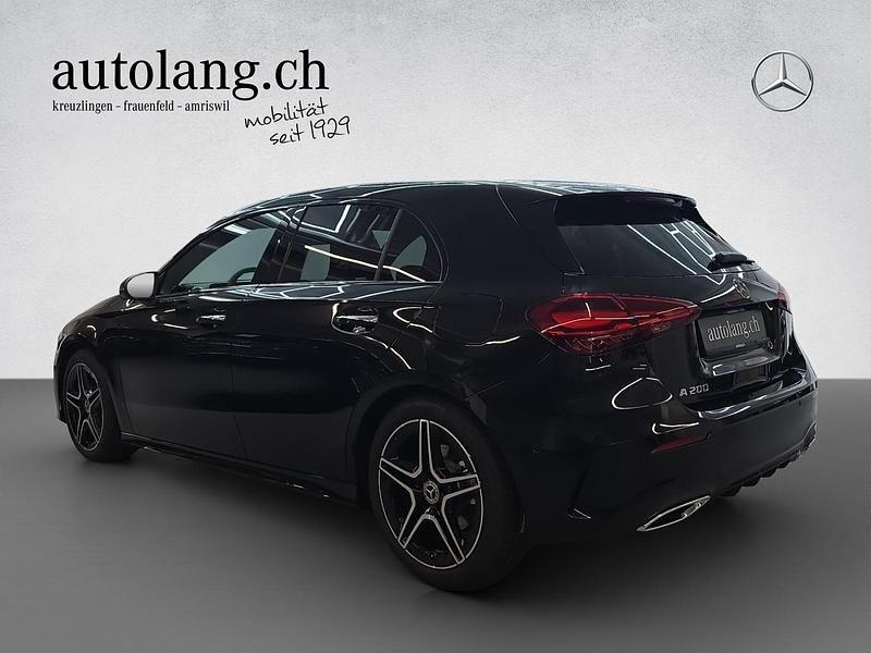 Neu Mercedes A200 AMG line 177 PS (130 kW) 2026 Schwarz Limousine