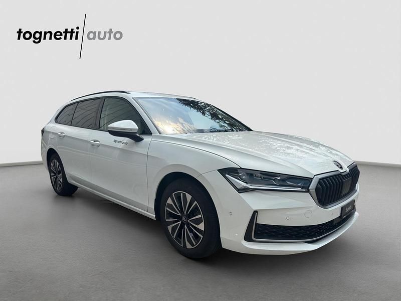 Gebraucht Skoda Superb Selection 204 PS (150 kW) 2025 Weiss Kombi