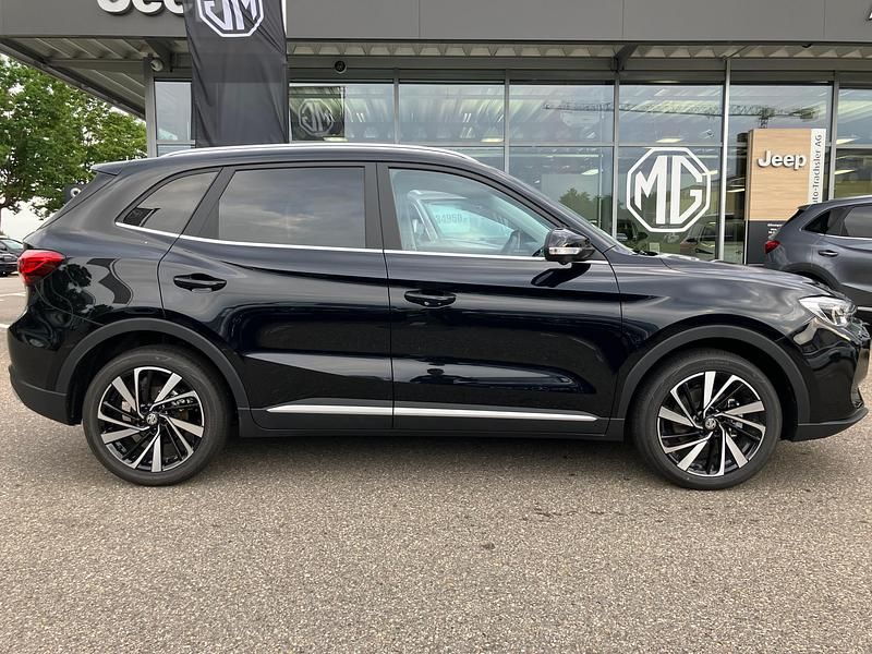 Neu MG ZS Luxury 197 PS (144 kW) 2025 SUV
