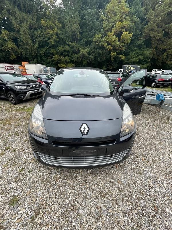 Gebraucht 2011 Renault Grand Scénic III Van / Kleinbus | CHF 3’990 (Etwas zu teuer) - Bild 1/4
