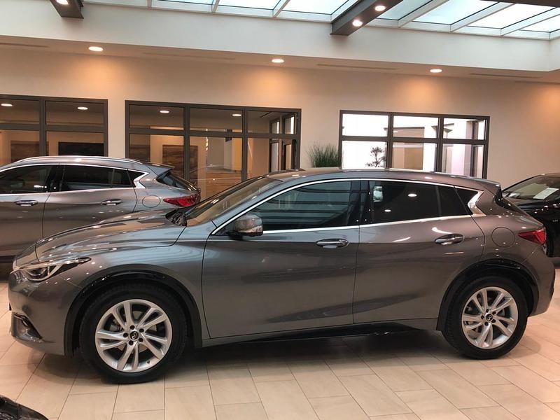 Gebraucht 2018 Infiniti Q30 Luxe | CHF 27’900 (Fairer Preis) - Bild 1/4