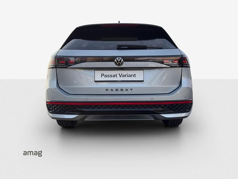 Neu VW Passat R-line 266 PS (195 kW) 2025 Oyster silver metallic  dachlackierung schwarz uni Kombi