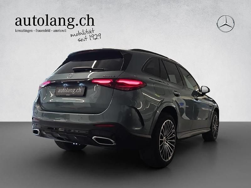 Gebraucht Mercedes GLC300e AMG line 333 PS (244 kW) 2024 SUV