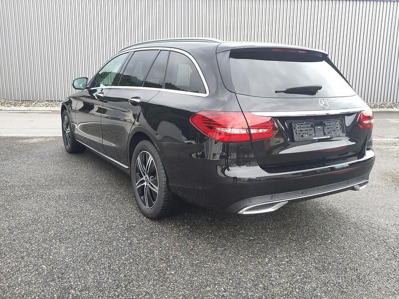 Gebraucht Mercedes C220 Avantgarde 194 PS (142 kW) 2019 Kombi