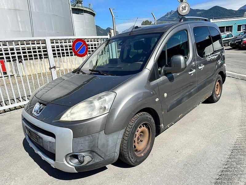 Gebraucht 2011 Peugeot Partner Outdoor Van / Kleinbus | CHF 2’500 - Bild 1/4