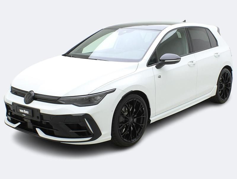 Weiss Gebraucht 2024 VW Golf VIII Black Edition Limousine | CHF 45’980 - Bild 1/3