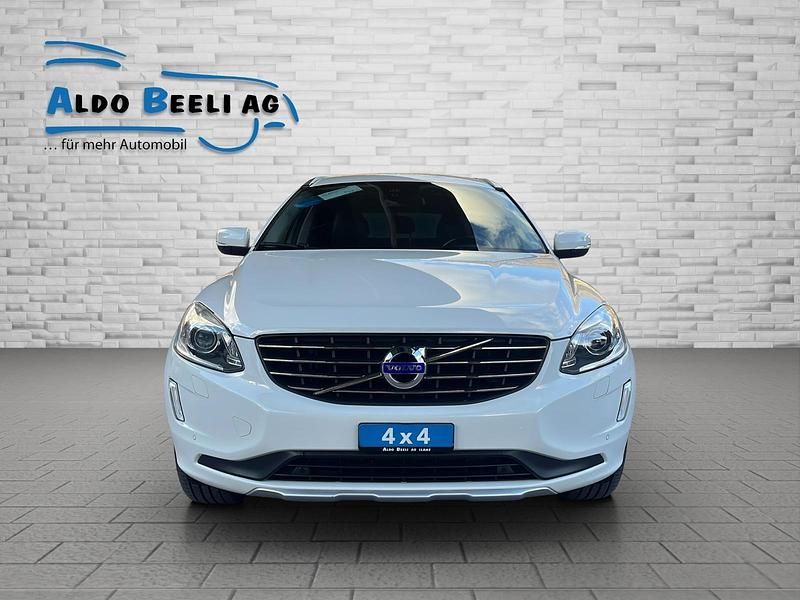 Gebraucht Volvo XC60 Summum 215 PS (158 kW) 2013 Weiss SUV