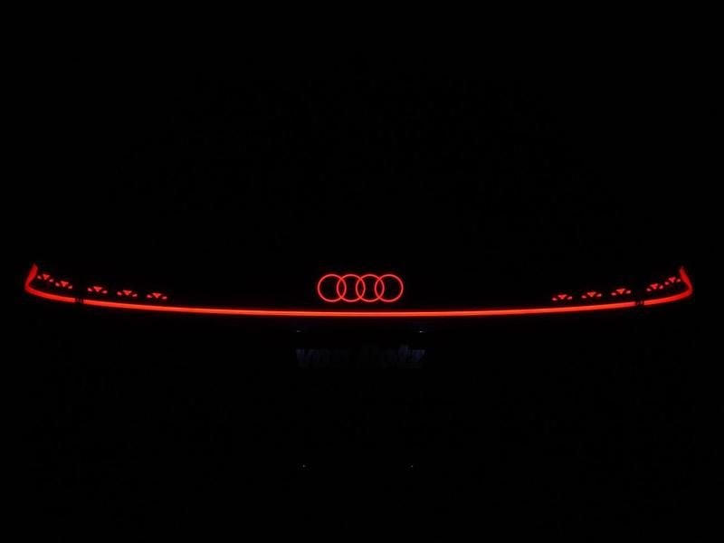 Neu Audi Q6 Sportback e-tron S-Line 314 kW (427 PS) 2026 Blau SUV