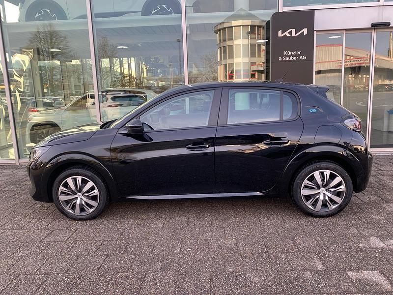 Gebraucht Peugeot e-208 Active 100 kW (136 PS) 2023 Kleinwagen