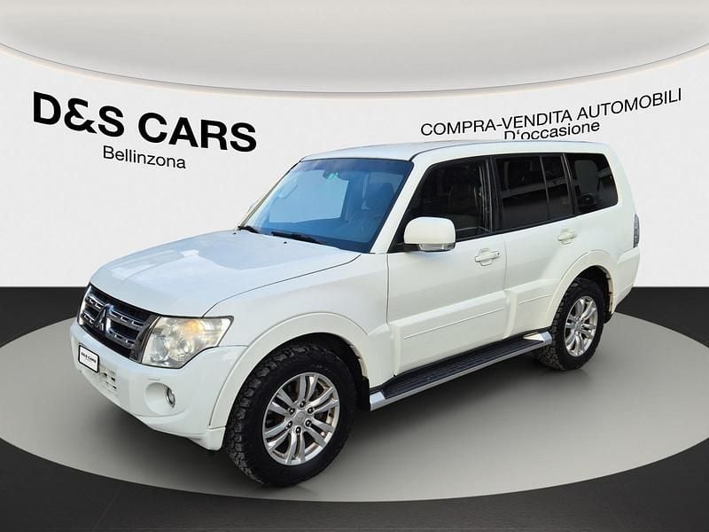 Gebraucht Mitsubishi Pajero Plus 200 PS (147 kW) 2013 SUV