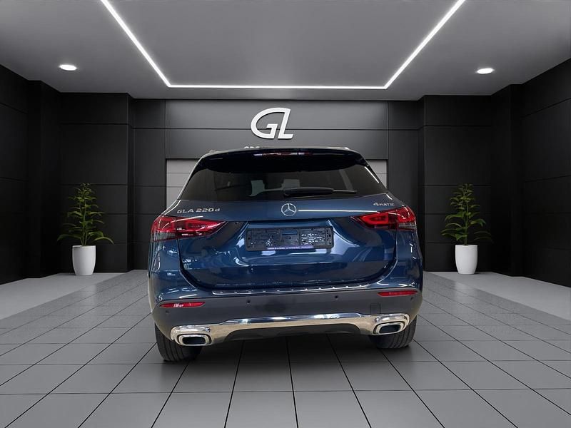 Gebraucht Mercedes GLA220 Progressive 190 PS (139 kW) 2022 Blau SUV