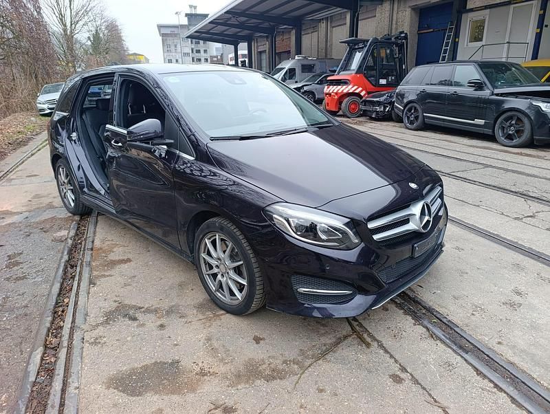 Gebraucht 2015 Mercedes B250 Urban Van / Kleinbus | CHF 7’900 - Bild 1/4