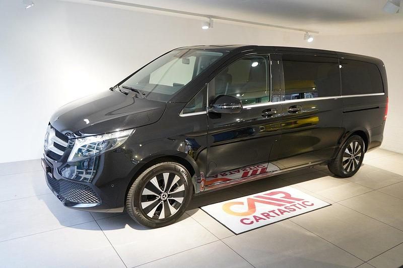 Gebraucht Mercedes V250 Avantgarde 190 PS (139 kW) 2024 Schwarz Van / Kleinbus