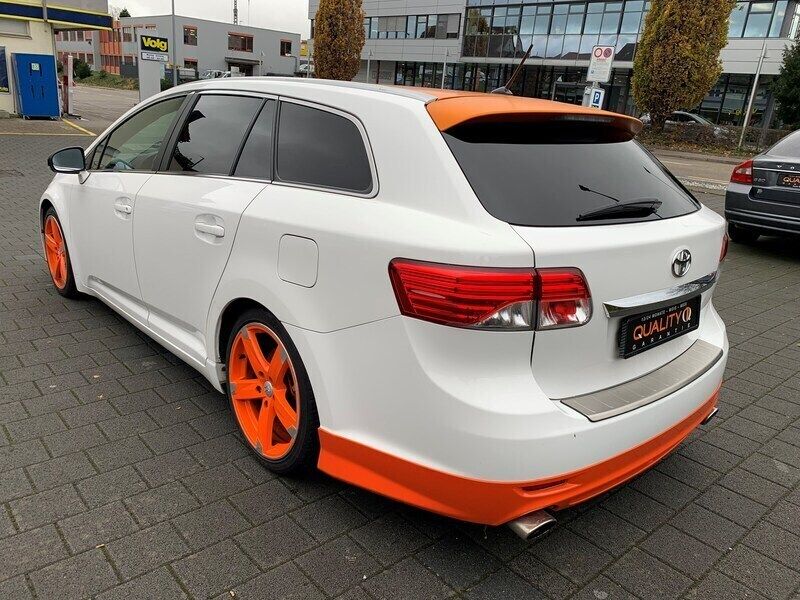Gebraucht Toyota Avensis Premium 246 PS (180 kW) 2012 Kombi