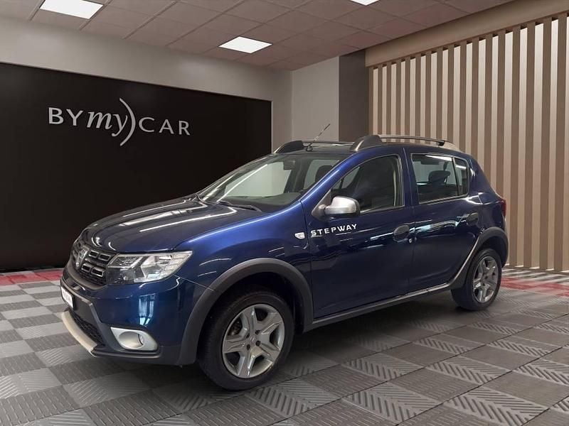 Blau Gebraucht 2017 Dacia Sandero Stepway Limousine | CHF 9’787 (Fairer Preis) - Bild 1/4